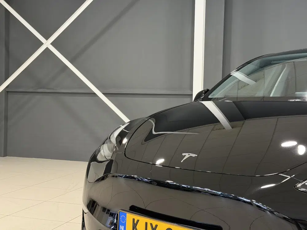 Tesla Model Y Performance AWD 75 kWh uit 2023, foto 8