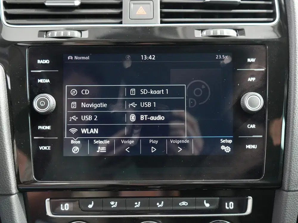 Volkswagen Golf 1.5 TSI Highline Business R uit 2019, foto 15