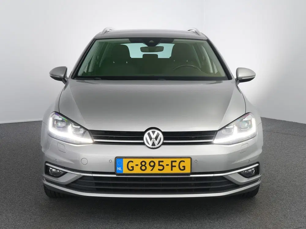 Volkswagen Golf 1.5 TSI Highline Business R uit 2019, foto 5