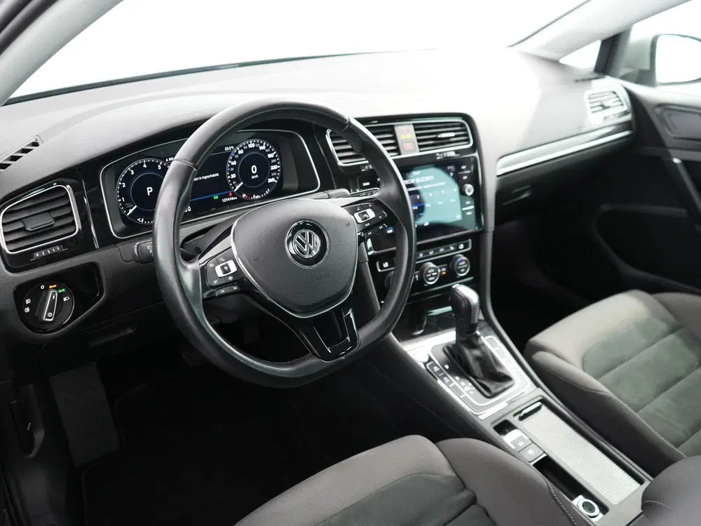 Volkswagen Golf 1.5 TSI Highline Business R uit 2019, foto 7