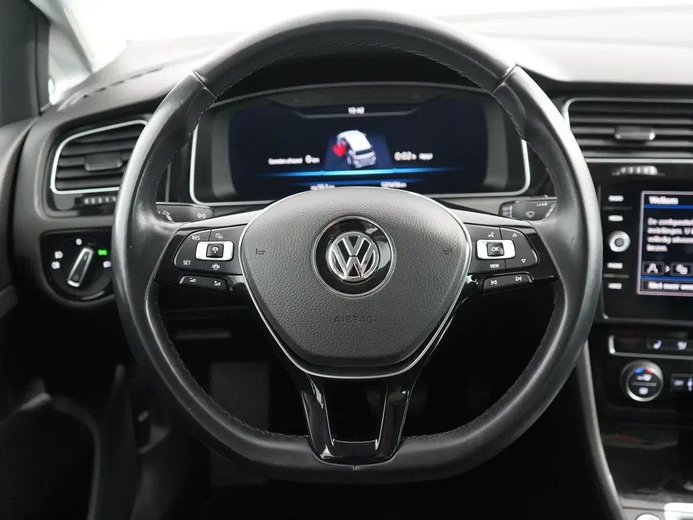 Volkswagen Golf 1.5 TSI Highline Business R uit 2019, foto 8