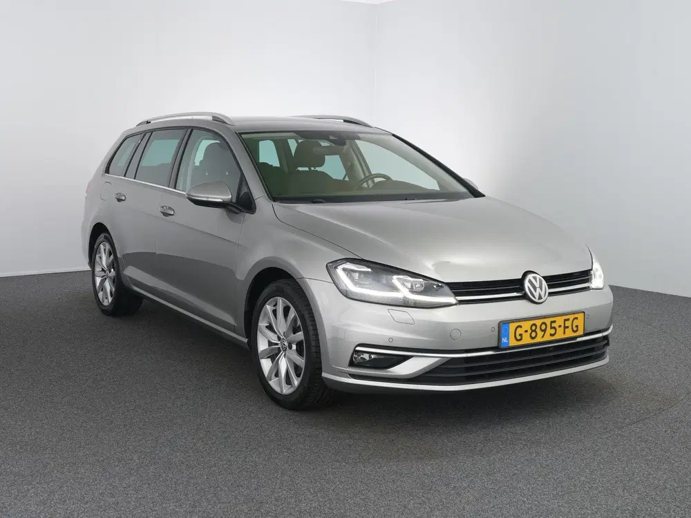 Volkswagen Golf 1.5 TSI Highline Business R uit 2019, foto 9