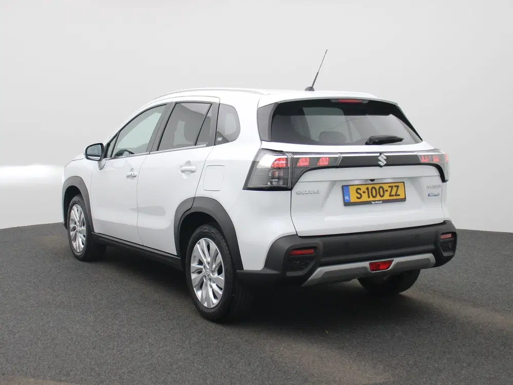 Suzuki S-Cross 1.4 Boosterjet Select Smart Hybrid uit 2023, foto 2