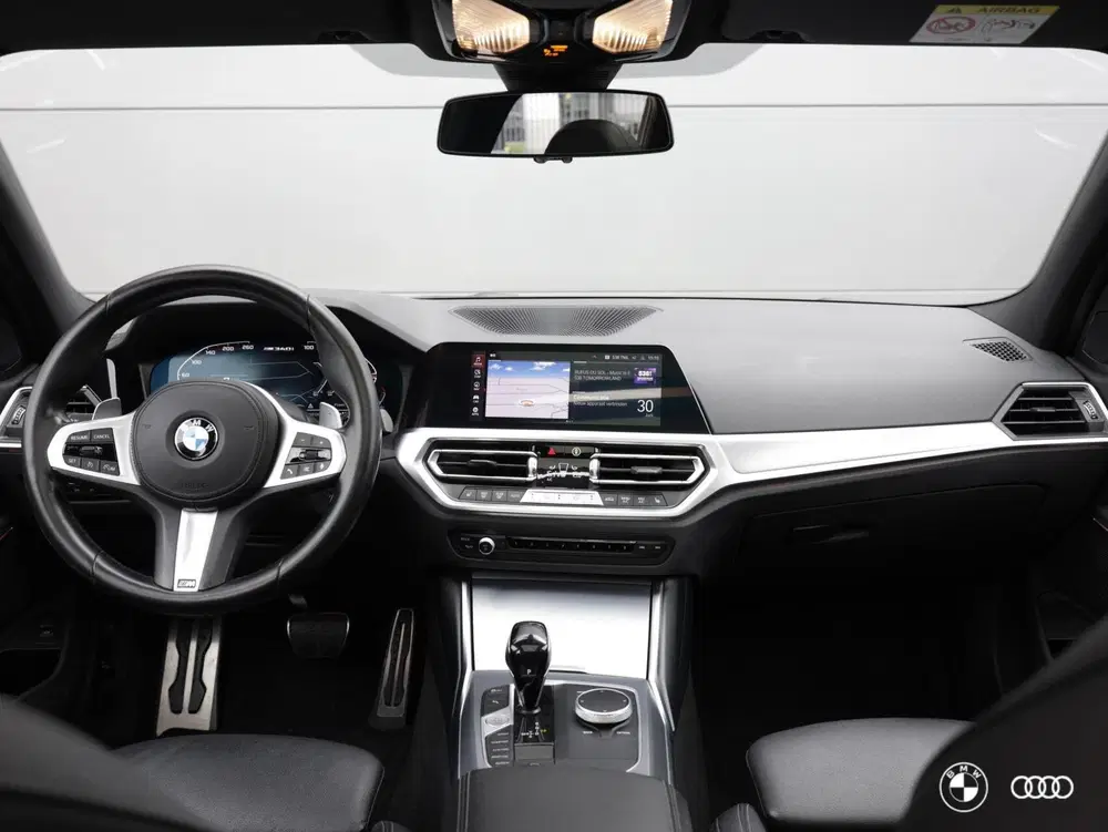 BMW 3-serie xDrive M SPORT uit 2022, foto 14