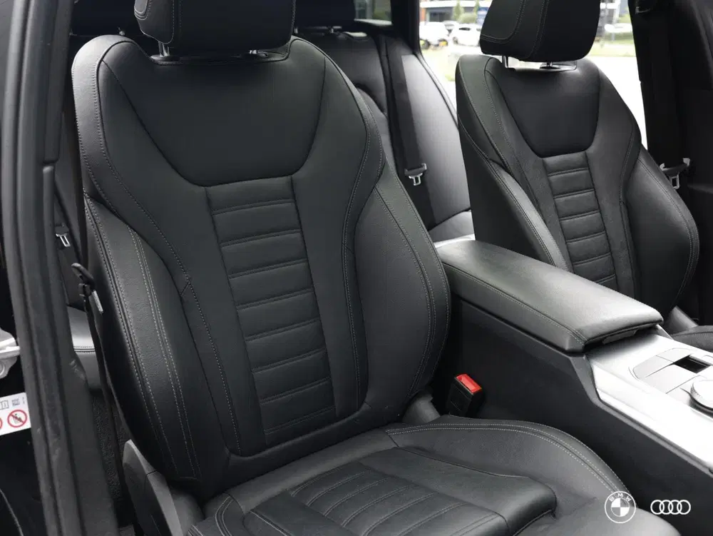 BMW 3-serie xDrive M SPORT uit 2022, foto 8