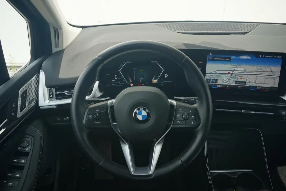 BMW 2-serie Active Tourer 218i uit 2023, foto 10