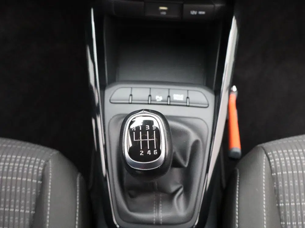 Kia Stonic 1.0 T-GDi MHEV DynamicPlusLine uit 2023, foto 12