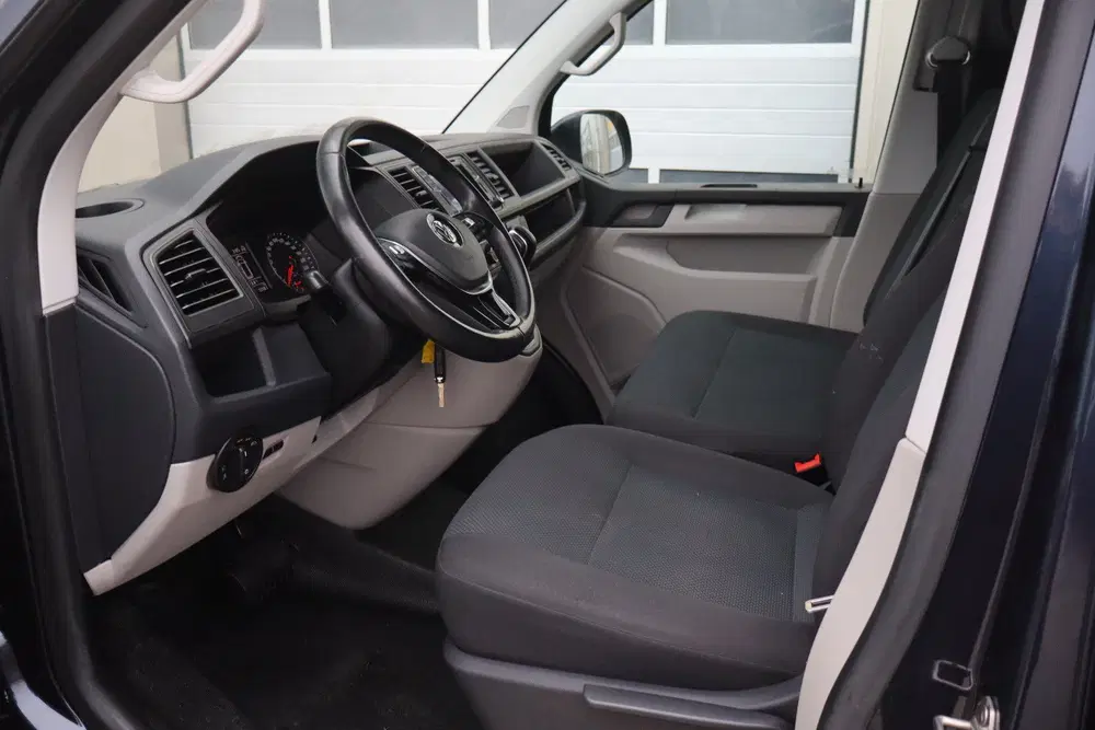 Volkswagen Transporter 2.0 TDI L2H1 Highline uit 2019, foto 4