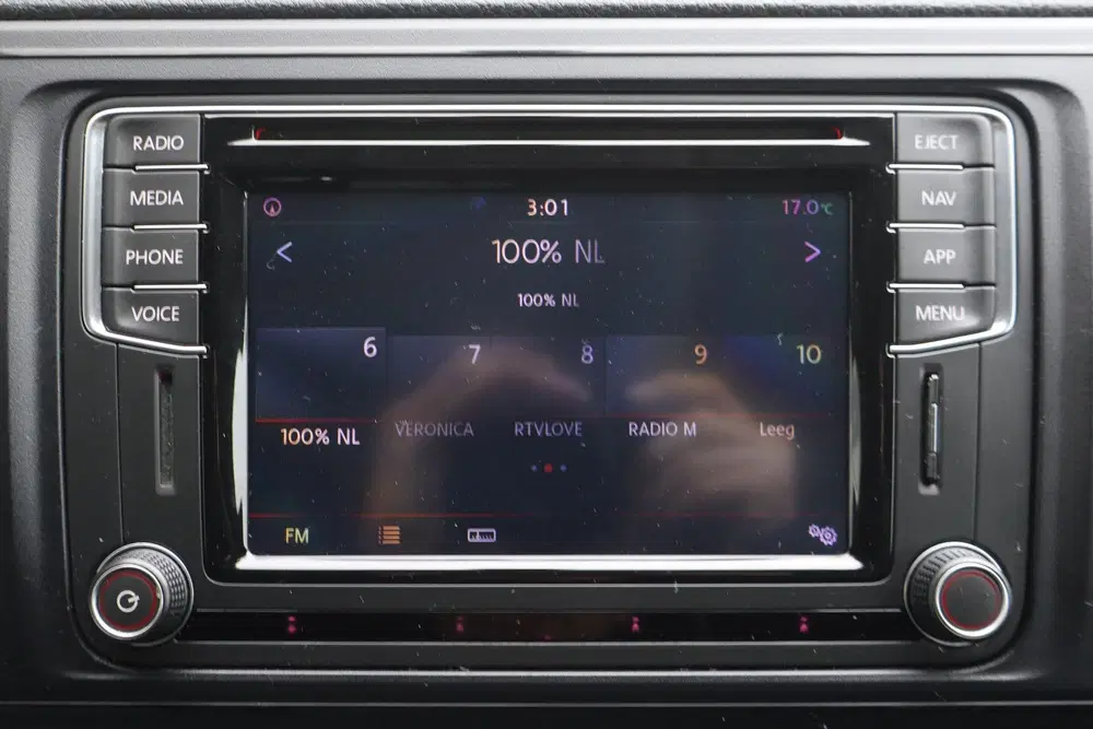 Volkswagen Transporter 2.0 TDI L2H1 Highline uit 2019, foto 9