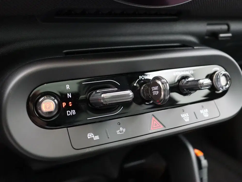 Mini Cooper SE E Classic M 54.2 kWh uit 2026, foto 14