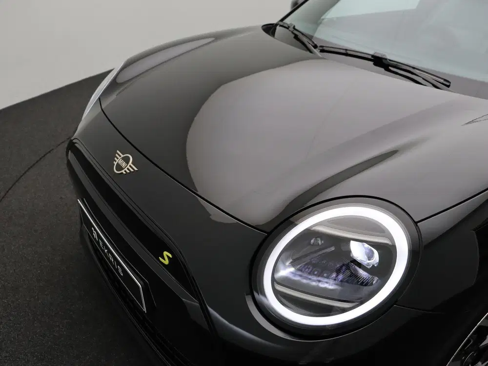 Mini Cooper SE E Classic M 54.2 kWh uit 2026, foto 6