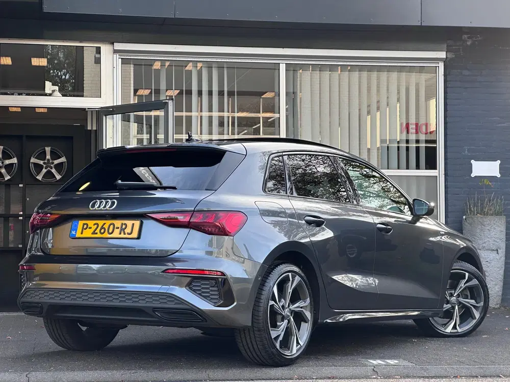 Audi A3 35 TDI edition one uit 2021, foto 7