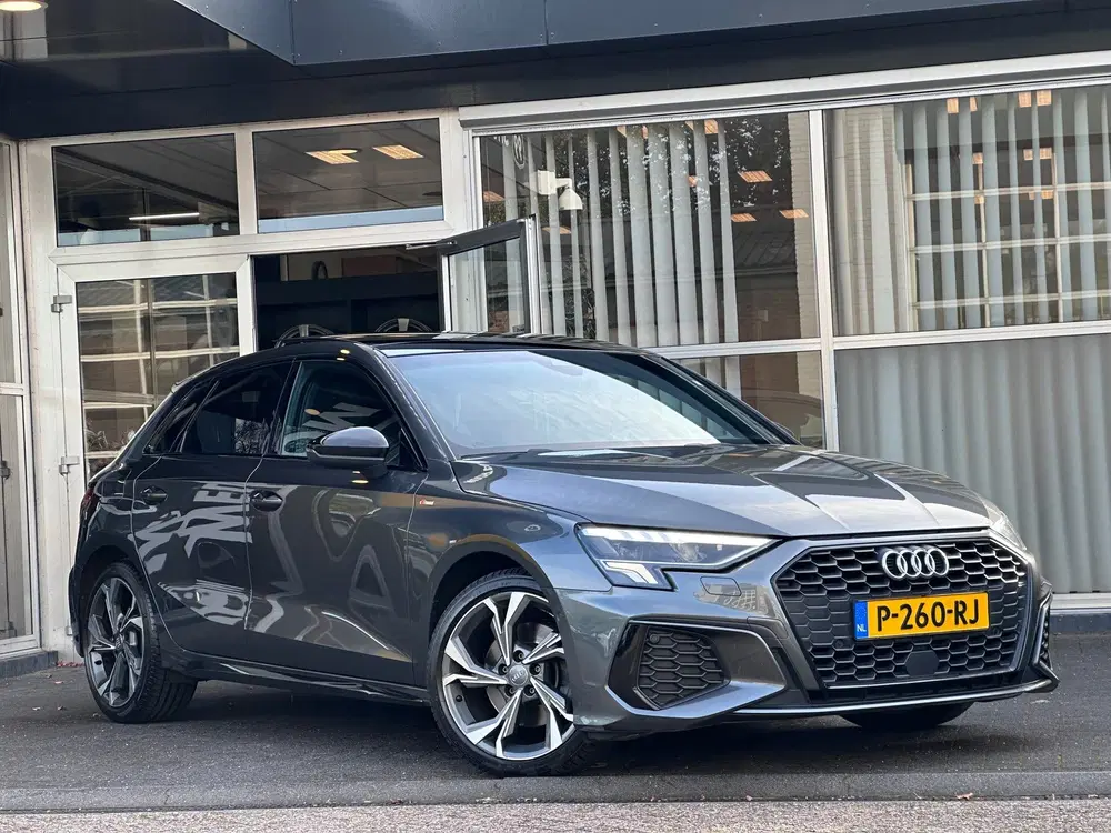 Audi A3 35 TDI edition one uit 2021, foto 9