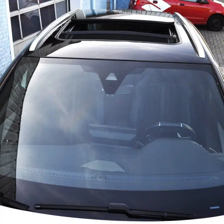 Peugeot 3008 1.2 PureTech AllureP uit 2021, foto 2