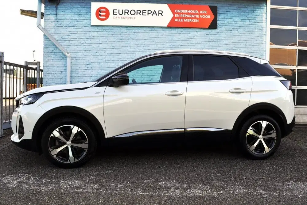 Peugeot 3008 1.2 PureTech AllureP uit 2021, foto 3