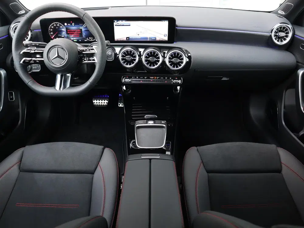 Mercedes-Benz A-Klasse 250 e Star Edition AMG Line Plus uit 2026, foto 13