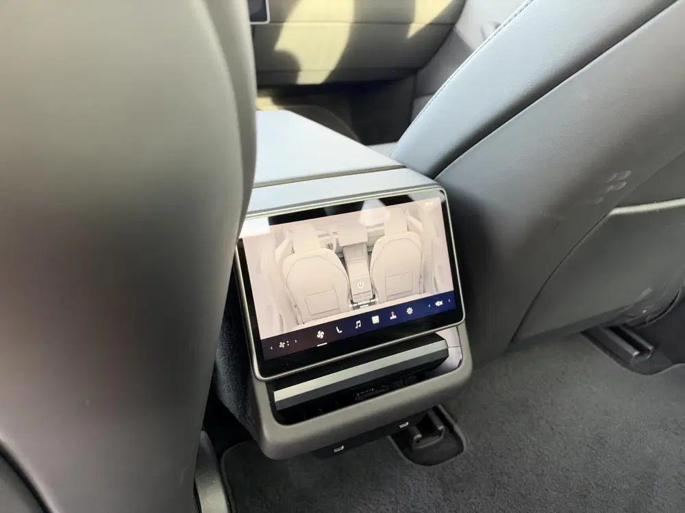 Tesla Model 3 RWD 60 kWh uit 2025, foto 4