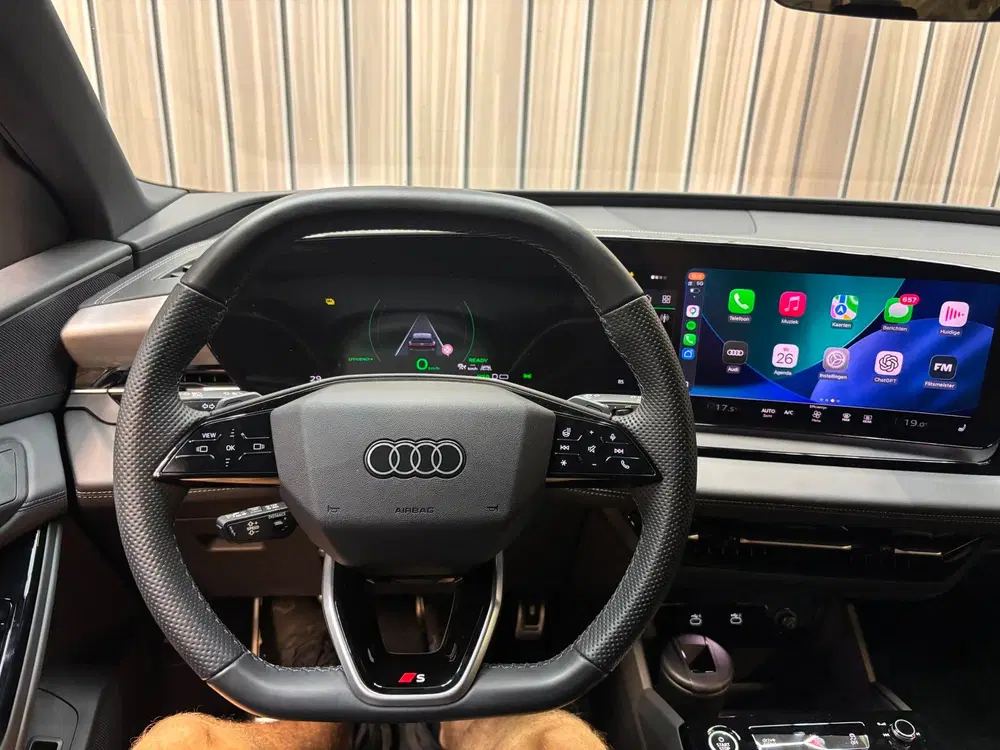 Audi Q6 e-tron S edition quattro 100 kWh uit 2025, foto 2