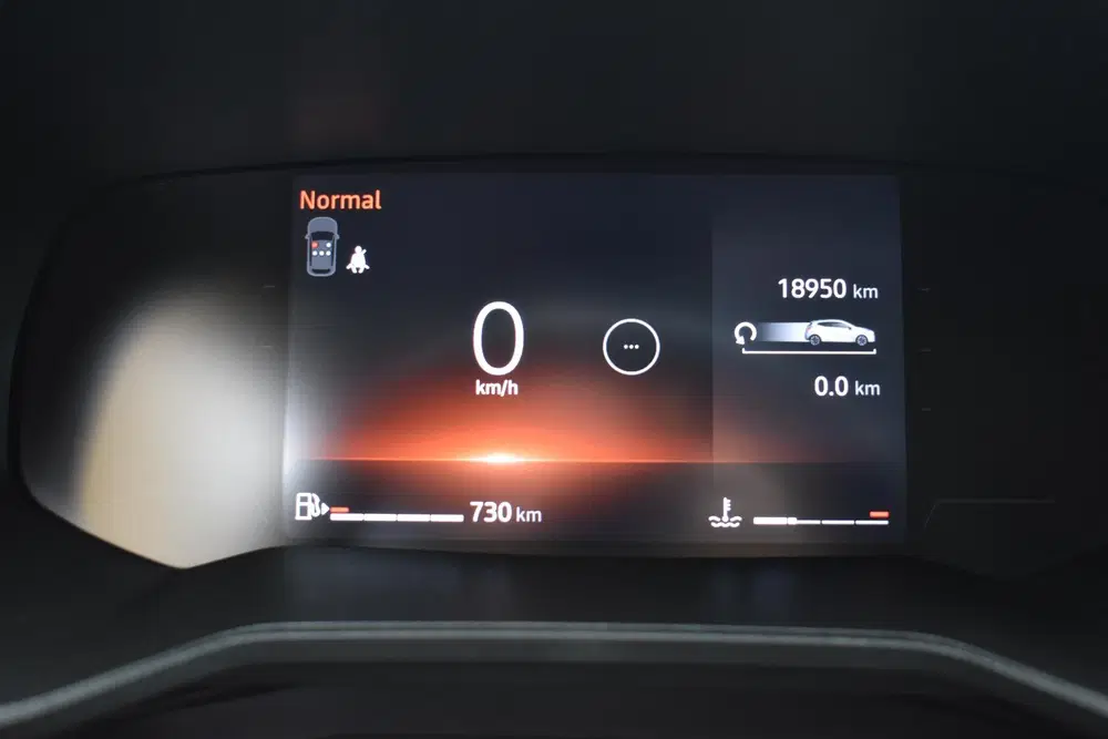 Renault Clio TCe 90 GPF evolution uit 2024, foto 15