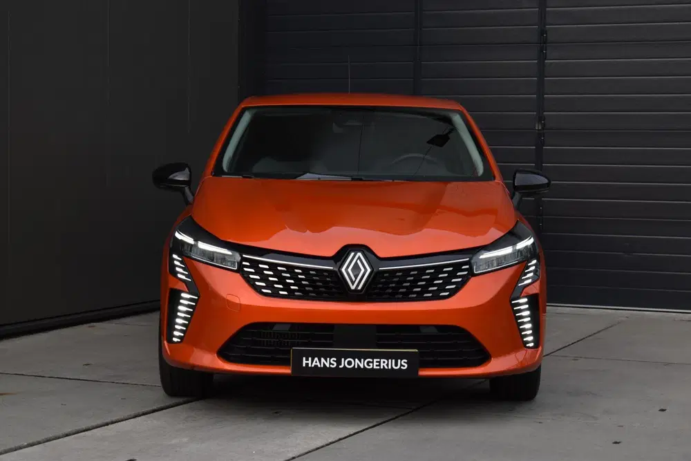 Renault Clio TCe 90 GPF evolution uit 2024, foto 2