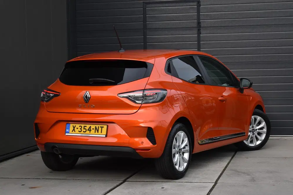 Renault Clio TCe 90 GPF evolution uit 2024, foto 3