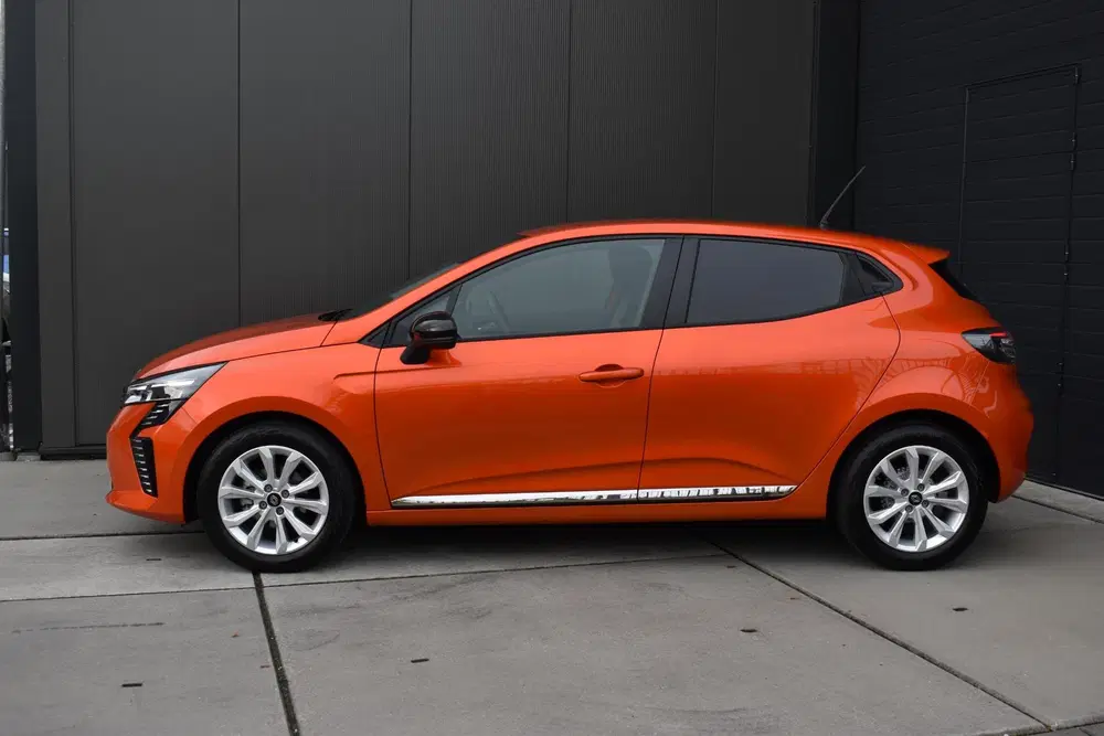 Renault Clio TCe 90 GPF evolution uit 2024, foto 5