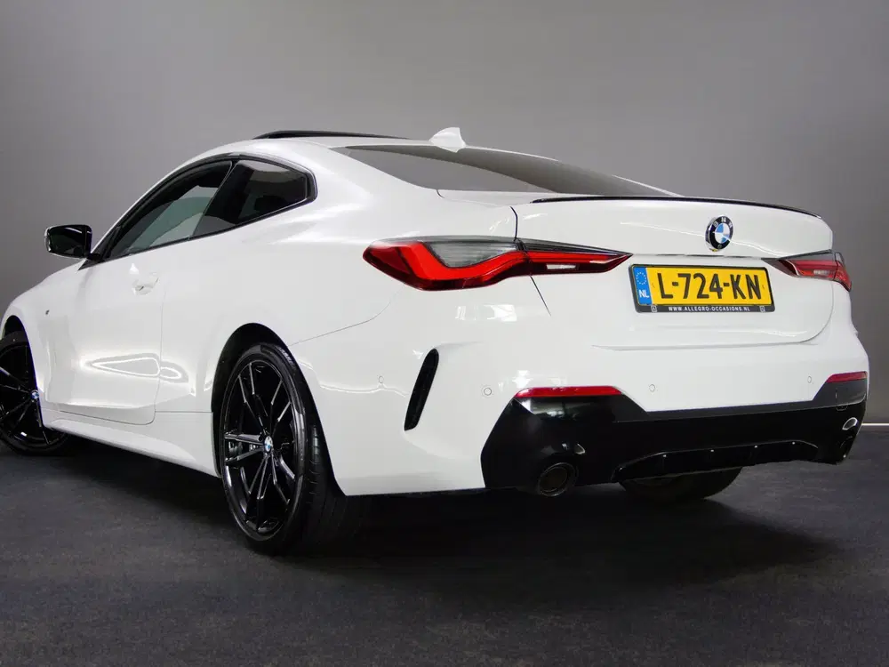 BMW 4-serie 4 serie Coupé 420i High Executive M-Sport uit 2021, foto 13