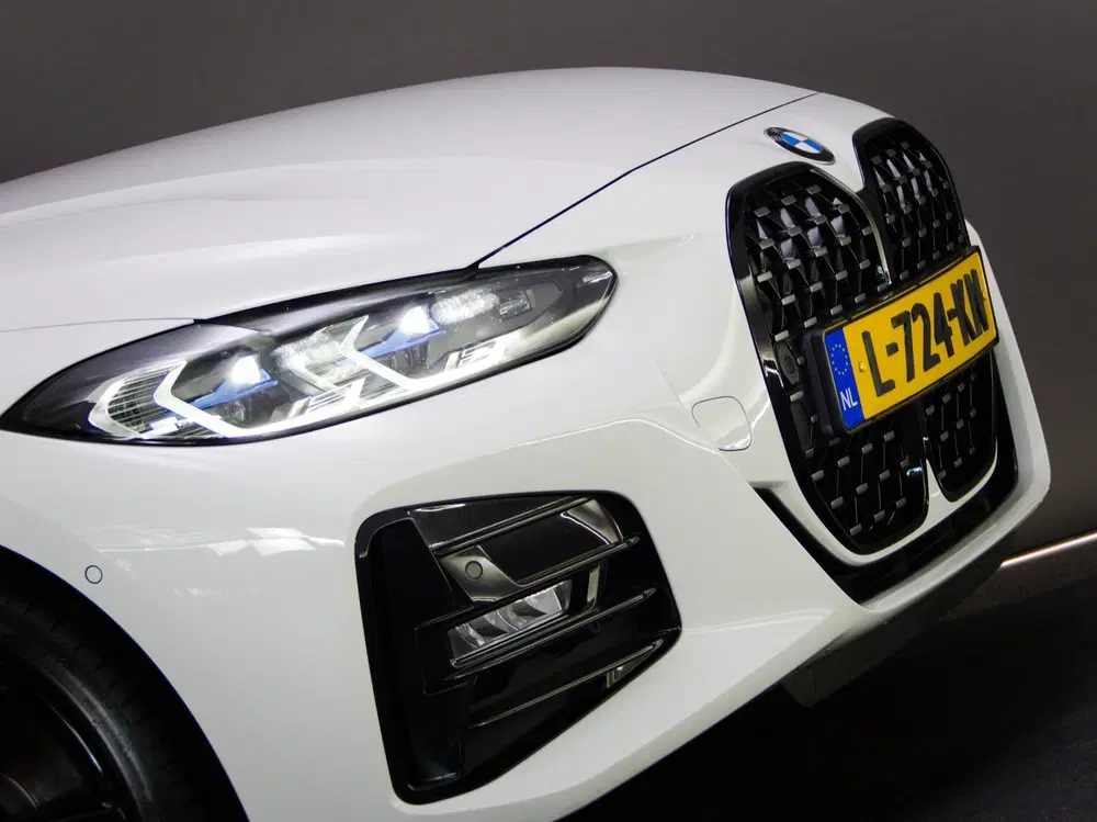 BMW 4-serie 4 serie Coupé 420i High Executive M-Sport uit 2021, foto 14
