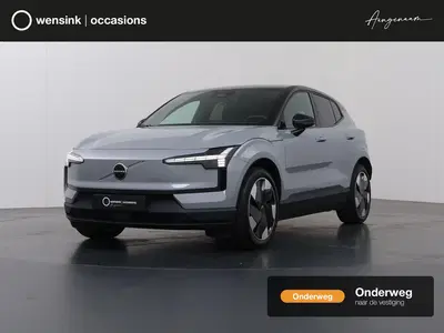 Volvo EX30 Twin Motor Performance Plus 69 kWh uit 2024