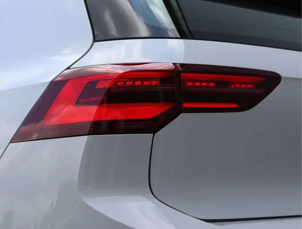 Volkswagen Golf 1.5 eTSI uit 2020, foto 14