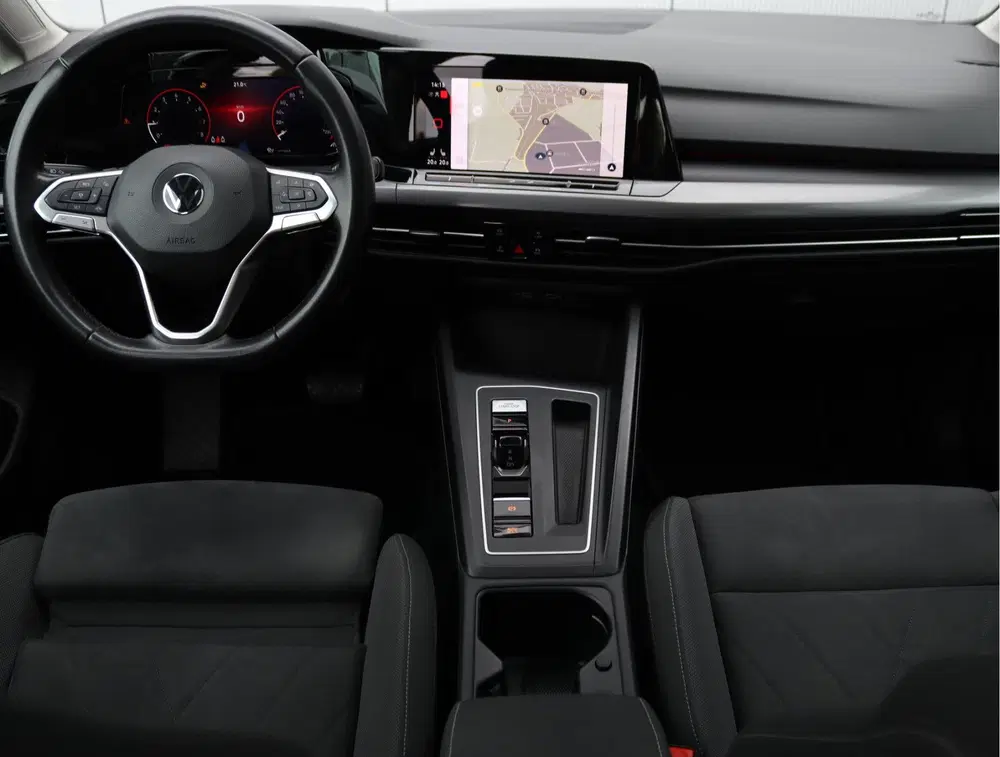 Volkswagen Golf 1.5 eTSI uit 2020, foto 3
