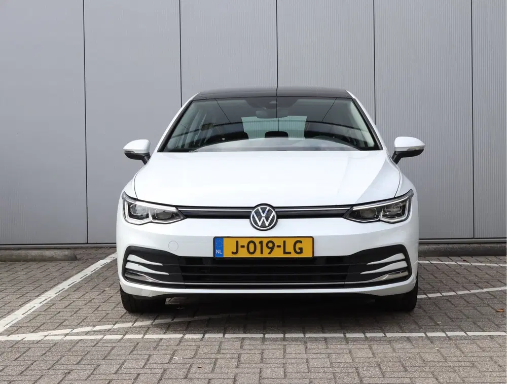 Volkswagen Golf 1.5 eTSI uit 2020, foto 6