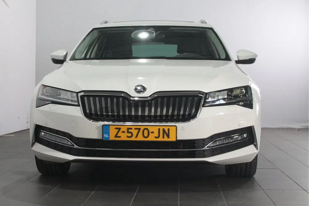 Skoda Superb 1.4 TSI iV Business Edition Plus uit 2020, foto 5