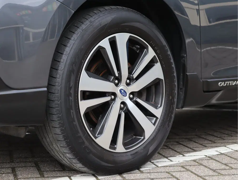 Subaru OUTBACK 2.5i Premium uit 2020, foto 10