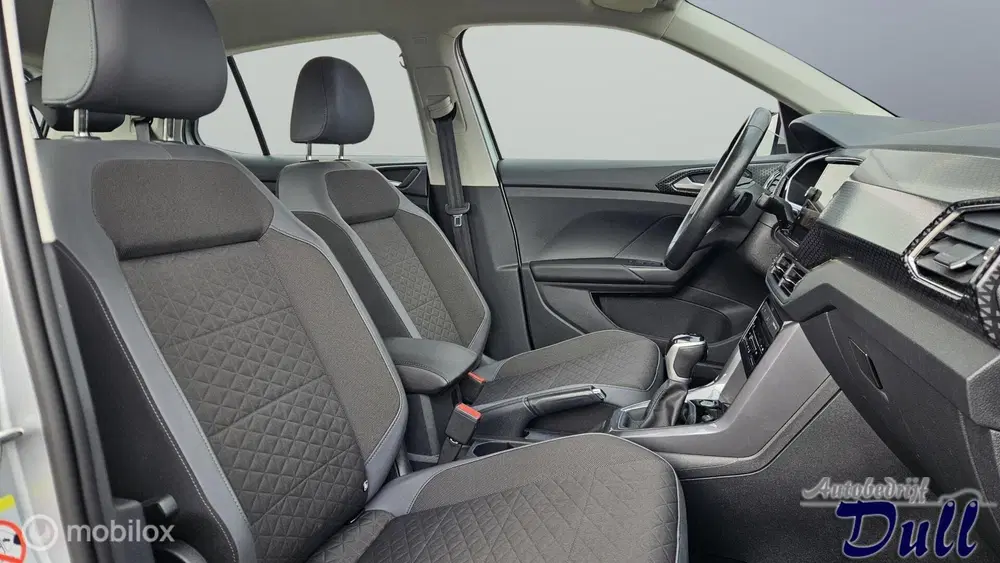 Volkswagen T-Cross 1.0 TSI DSG R-Line Virtual dash Carplay uit 2023, foto 9