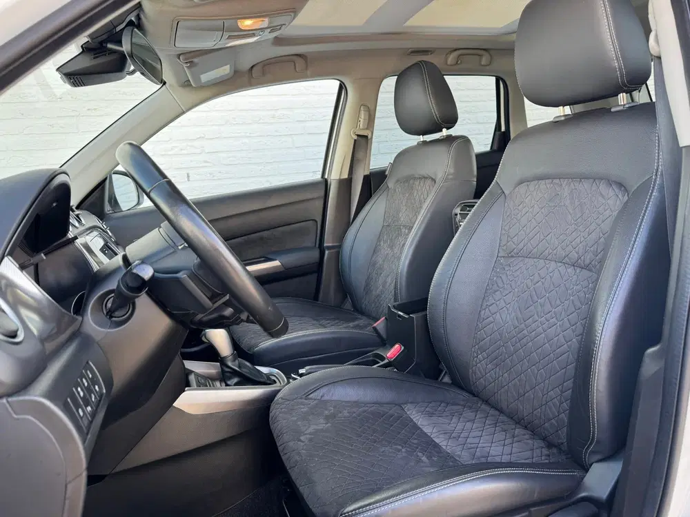 Suzuki Vitara 1.4 Boosterjet Style Smart Hybrid AllGrip uit 2021, foto 4