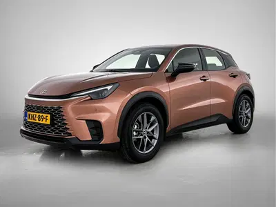 Lexus LBX 2WD uit 2025