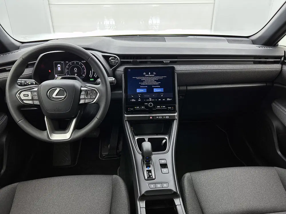 Lexus LBX 2WD uit 2025, foto 4