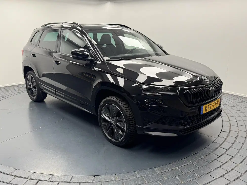 Skoda Karoq 1.5 TSi DSG Sportline Navigatie-Trekhaak-A uit 2023, foto 2