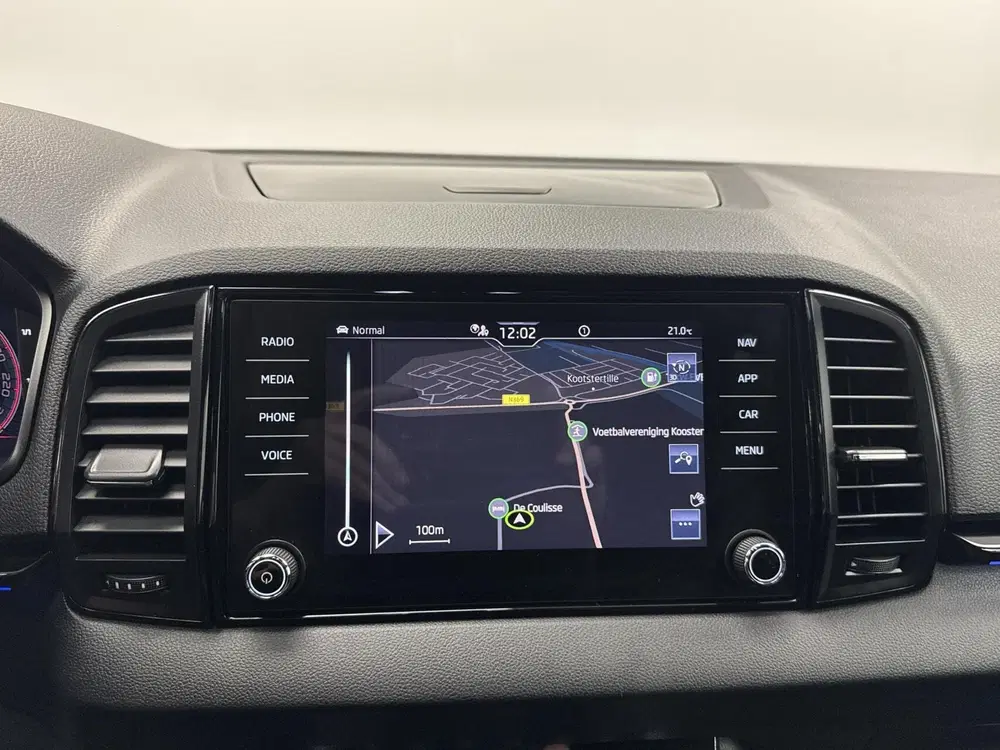 Skoda Karoq 1.5 TSi DSG Sportline Navigatie-Trekhaak-A uit 2023, foto 7