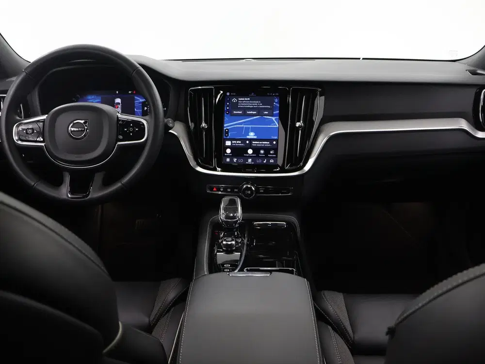 Volvo V60 2.0 T8 Plug-in hybrid AWD Plus Dark uit 2024, foto 9