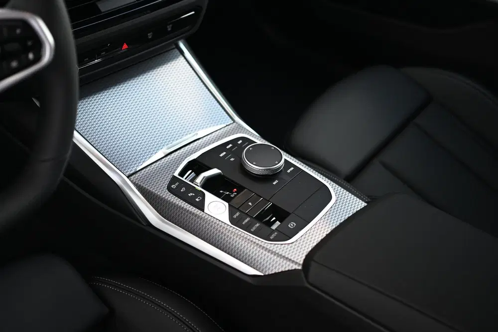BMW 3-serie 330e M Sport Automaat uit 2026, foto 15
