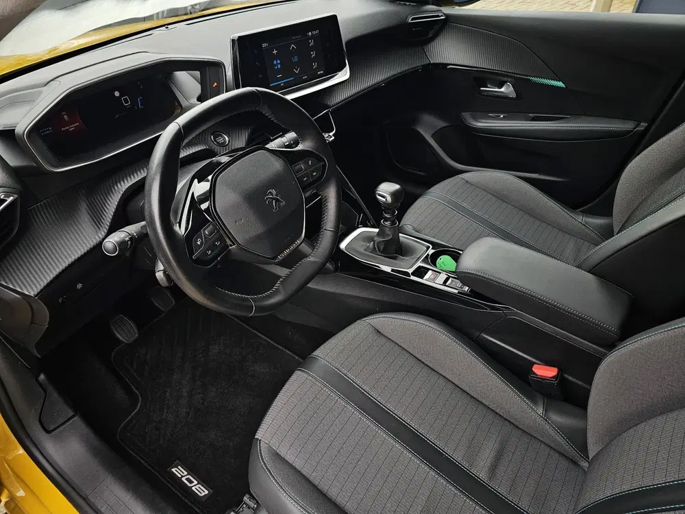 Peugeot 208 1.2 Turbo 100pk Allure Pack uit 2021, foto 13