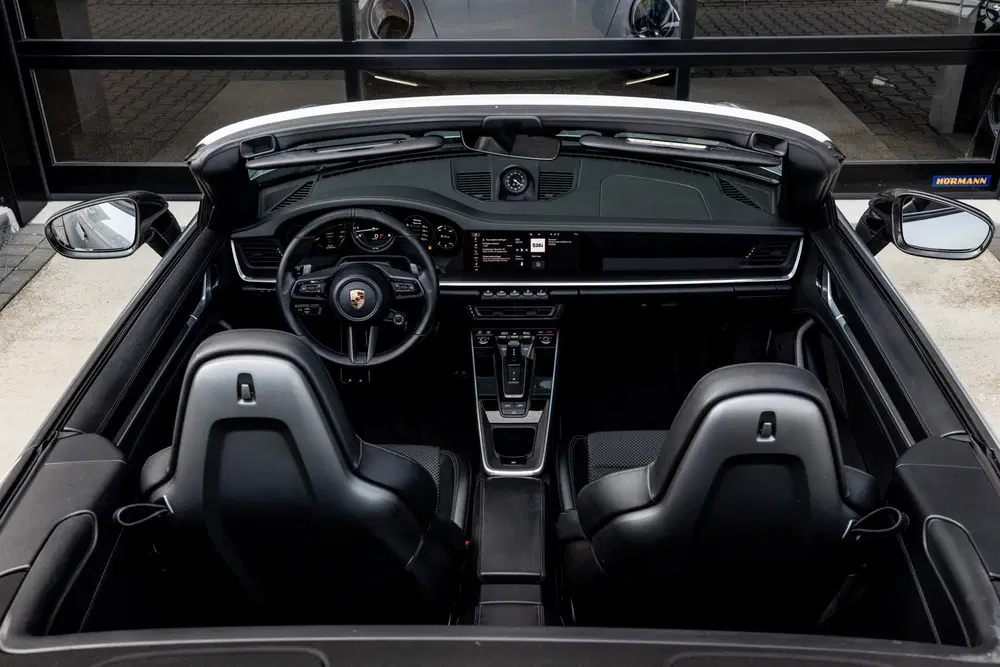 Porsche 911 992 Cabrio 3.0 Carrera 4S uit 2019, foto 12