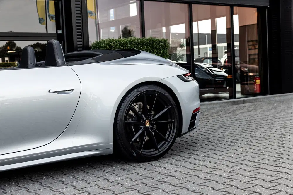 Porsche 911 992 Cabrio 3.0 Carrera 4S uit 2019, foto 5