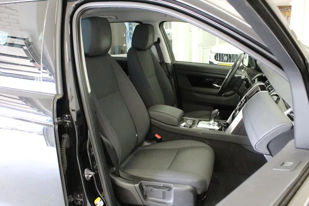 Land Rover Discovery Sport P300e 1.5 R-Dynamic uit 2021, foto 15