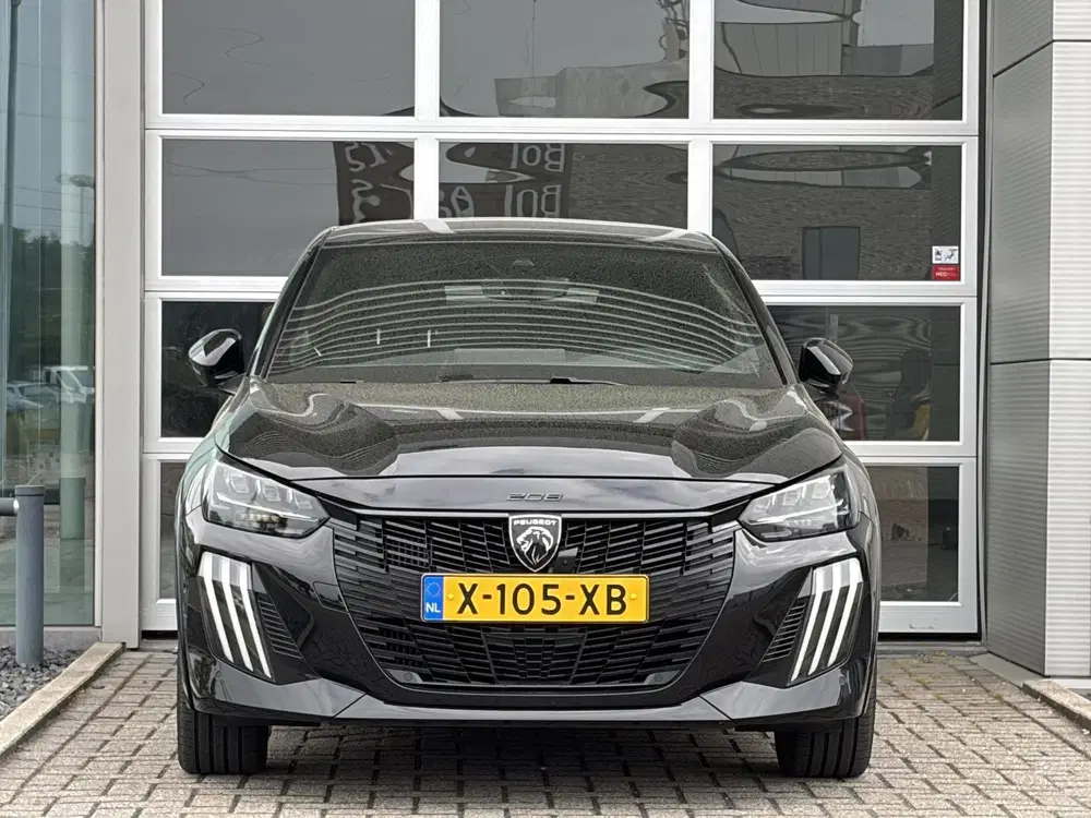 Peugeot 208 1.2 PureTech 100 GT uit 2024, foto 2