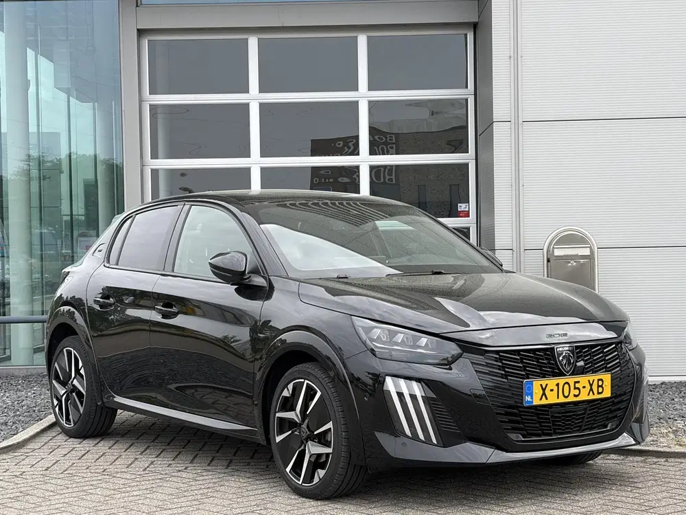 Peugeot 208 1.2 PureTech 100 GT uit 2024, foto 3