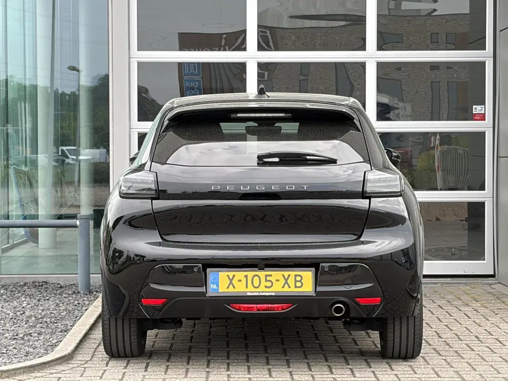 Peugeot 208 1.2 PureTech 100 GT uit 2024, foto 8