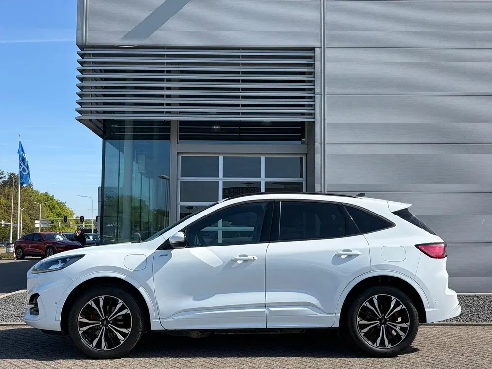 Ford Kuga 2.5 PHEV ST-Line X uit 2023, foto 5
